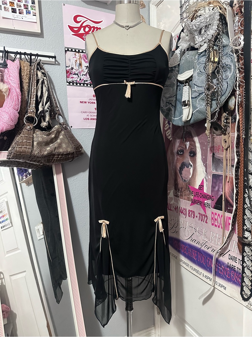 90’s/Y2K Vintage Jody California black midi dress w/ cream ribbon detailing 7/8